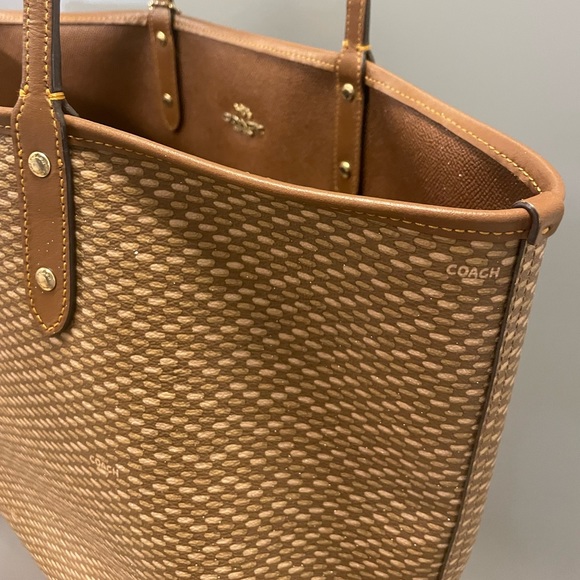 Coach reversible tote - Picture 3 of 4